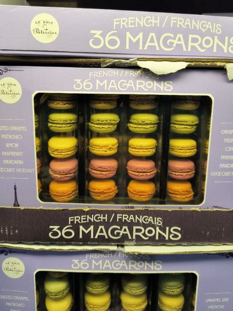 Image of Le Chic Patissier French Macarons 460g