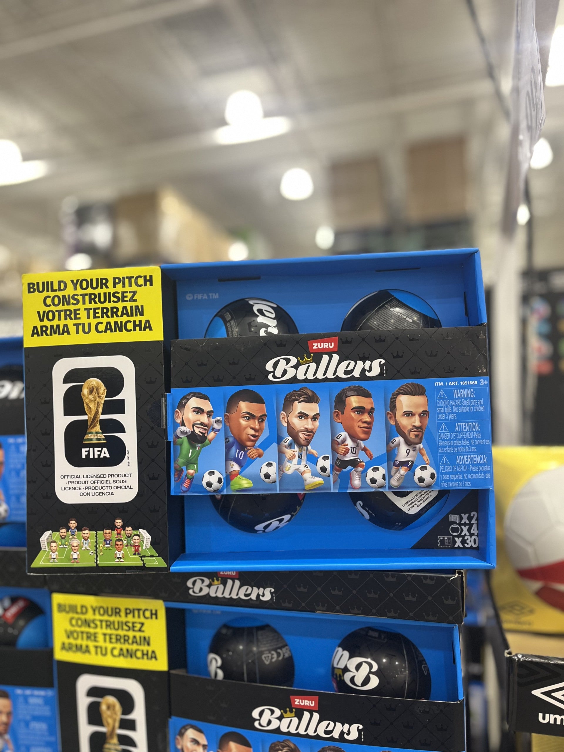 Zuru Canada Fifa Ballers Pack of 5 - 1 x 450 Grams Shipped to