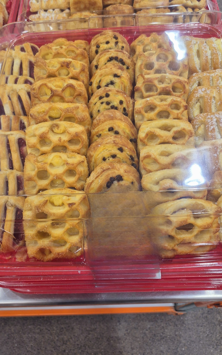 Assorted Pastry Platter 40ct - 1 x 1.6 KG