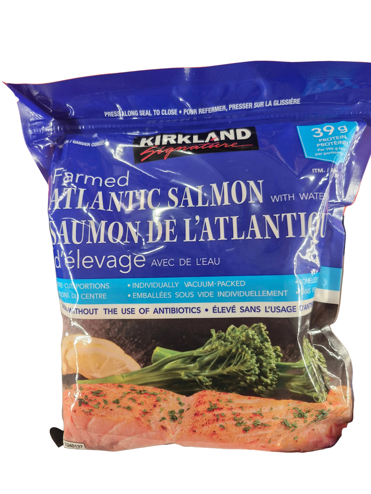 Image of Kirkland Signature Frozen Farmed Atlantic Salmon - 1 x 1.36 Kilos