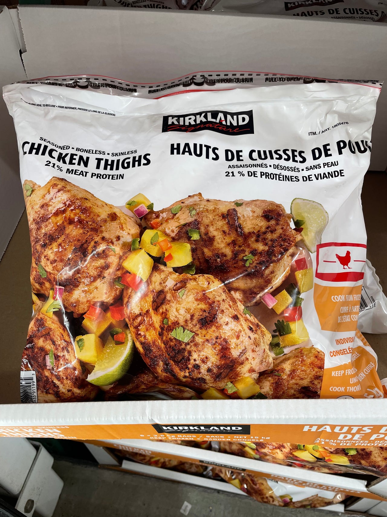 Image of Kirkland Signature Raw Chicken Thighs - 1 x 2.5 Kilos