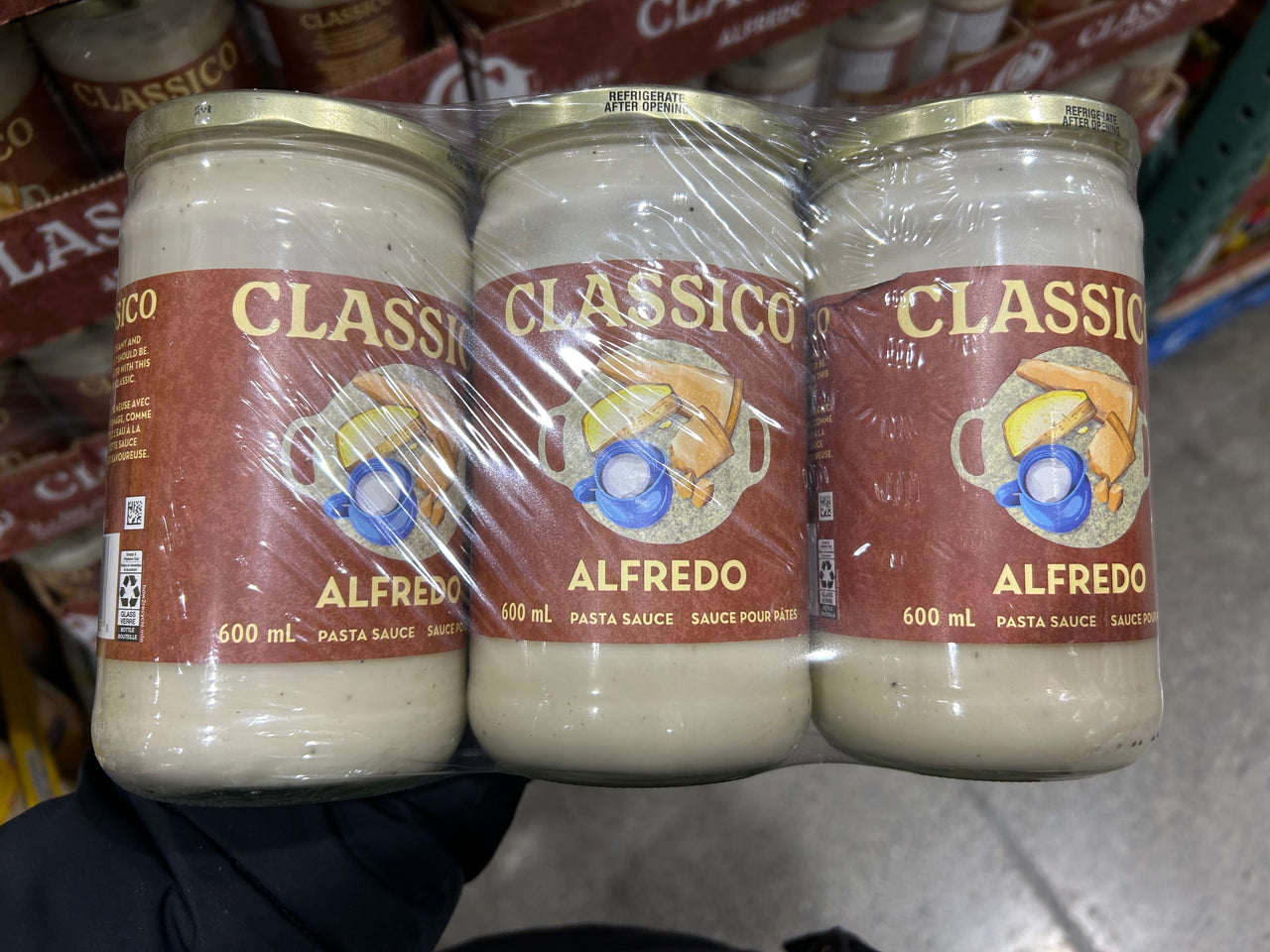 Image of Classico Alfredo Sauce - 3 x 600 mL