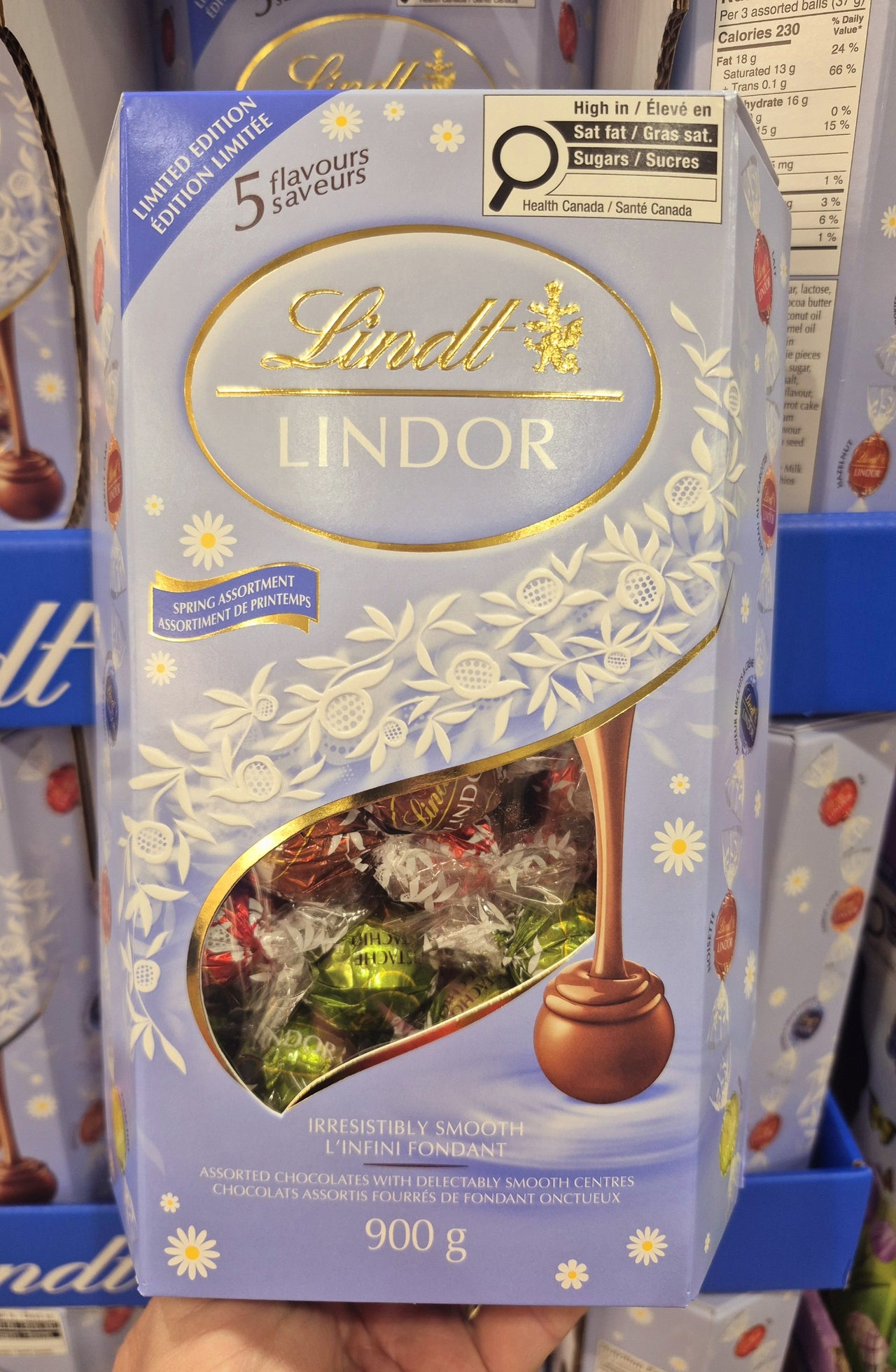 Lindor Spring Assorted Truffles Cornet - 1 x 900 Grams