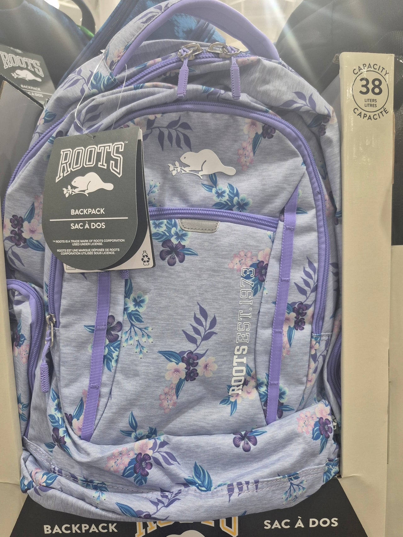 Roots Backpack 38L Capacity - 1 x 800 Grams
