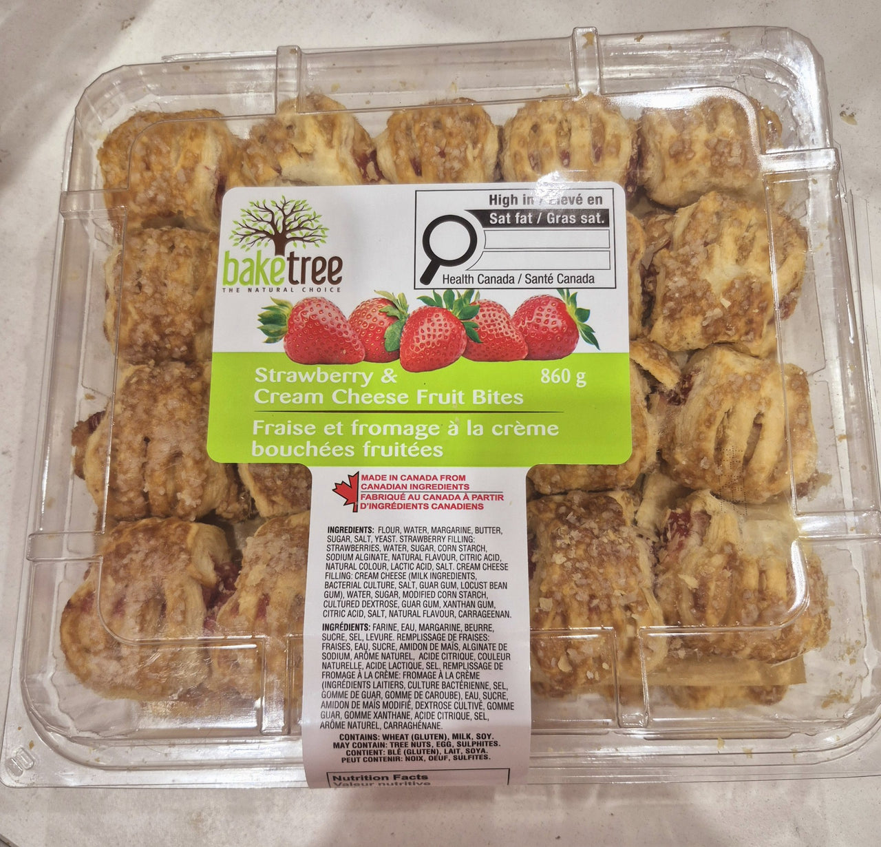 Strawberry Cream Bites - 1 x 860 Grams